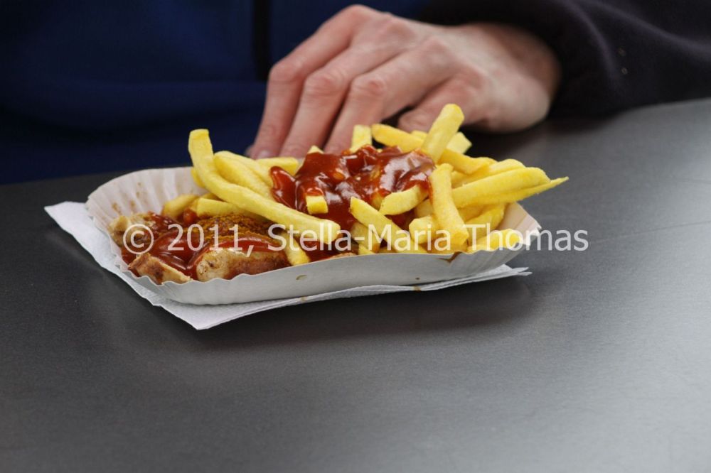currywurst-and-chips-001_5907283915_o