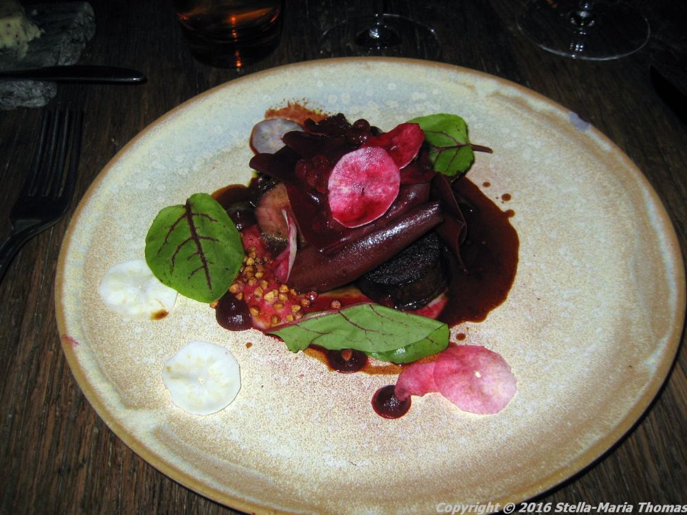 bruut-venison-beetroot-cranberries-jerusalem-artichoke-chocolate-010_23428398169_o
