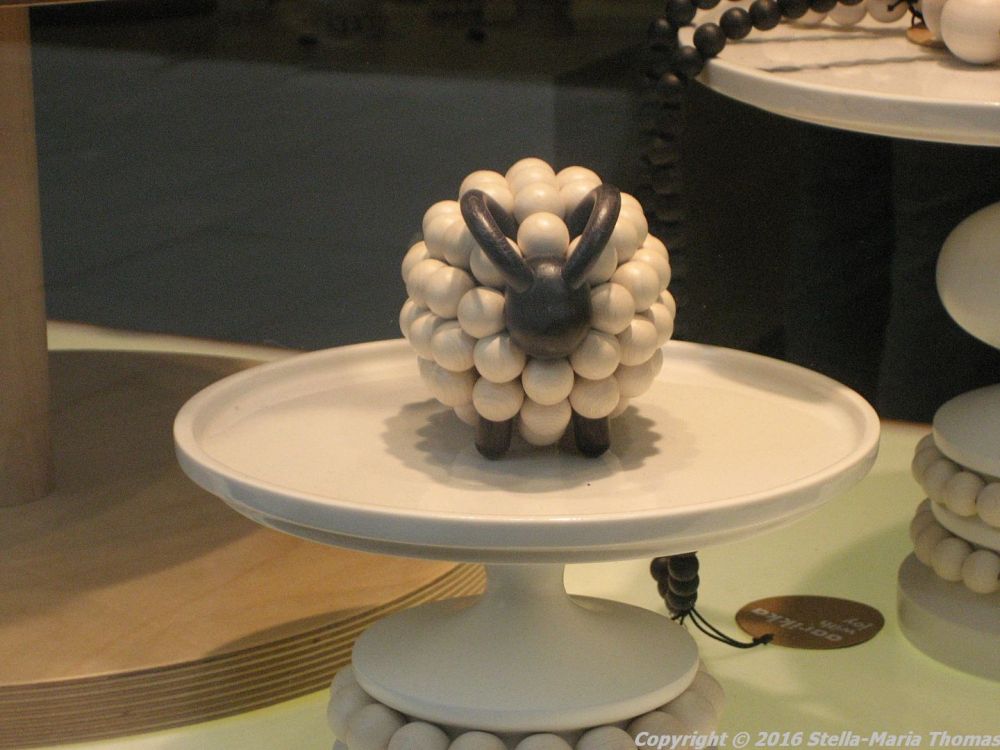 CITY WALK, HELSINKI 056