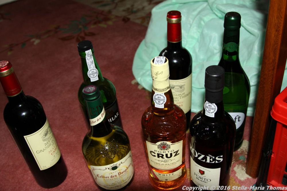 GOODIES AND SOUVENIRS FROM FINLAND AND BELGIUM 013