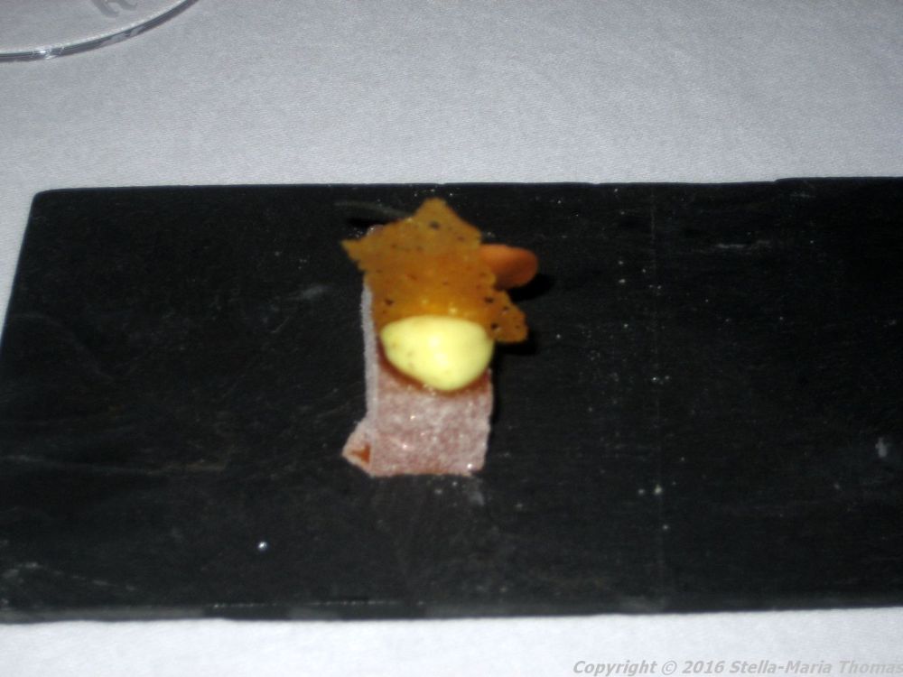 sense-amuse-bouches-003_25562965242_o