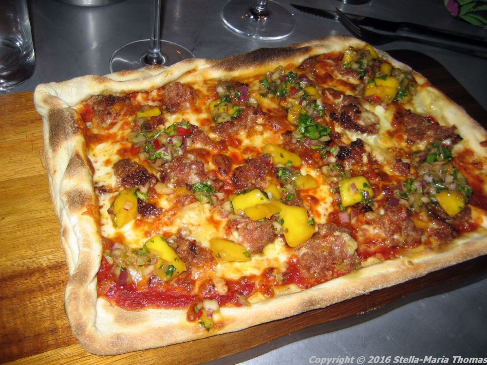 camerons-kitchen-september-2016-lamb-pizza-007