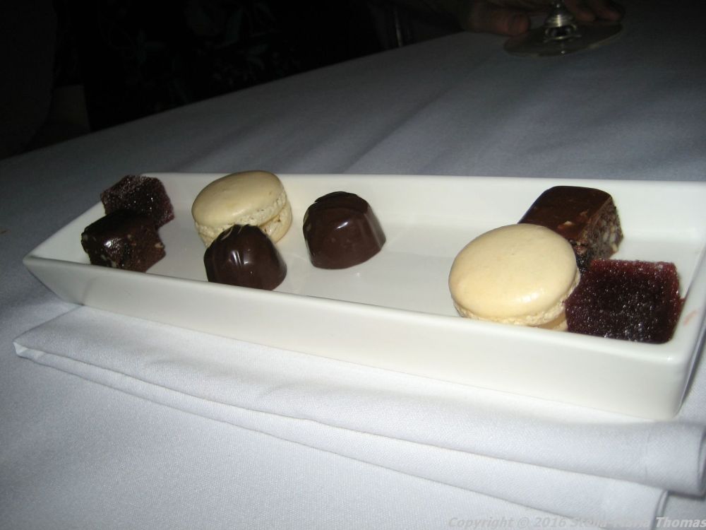 MURRAYS, PETIT FOURS 013
