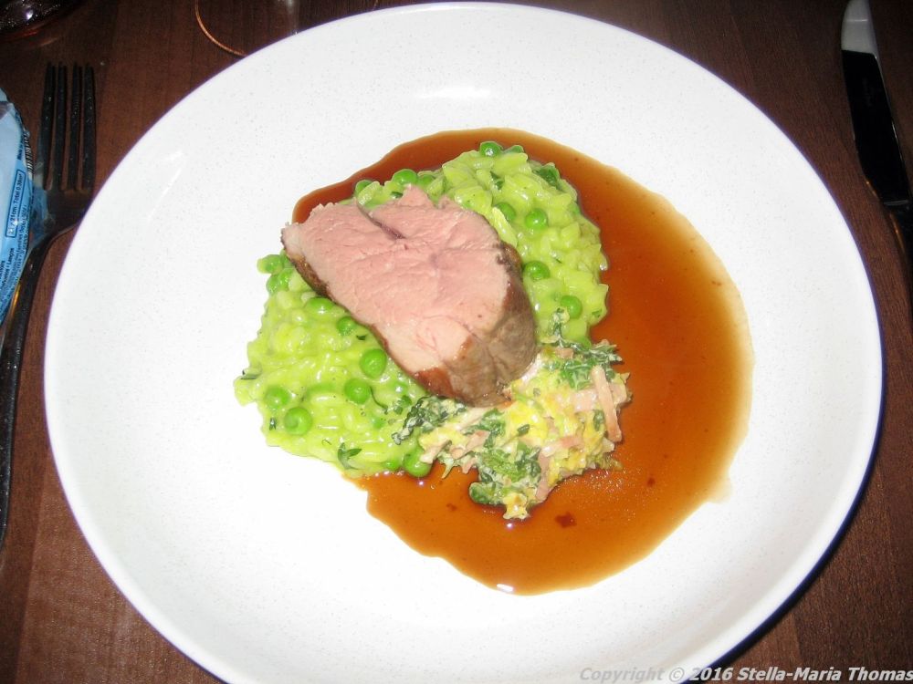 rascills-october-2016-slow-roast-lamb-rump-pea-risotto-cabbage-with-cream-and-bacon-lamb-sauce-010