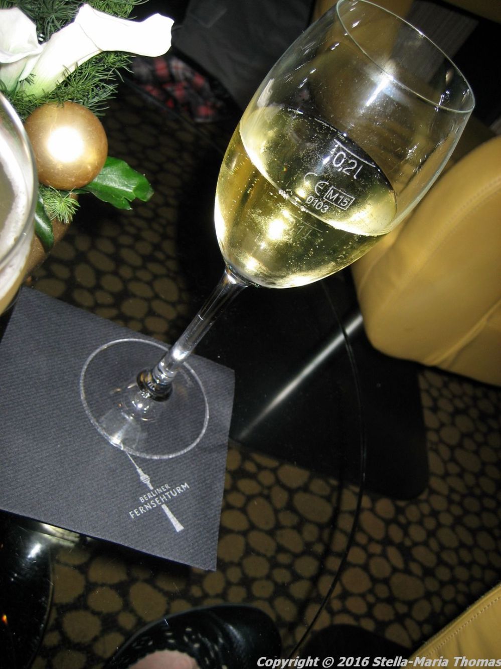 fernsehturm-203-bar-sekt-berlin-004