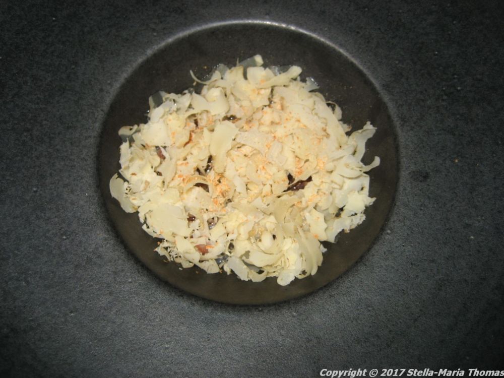 kadeau-langoustines-walnut-red-berries-and-lavender-024