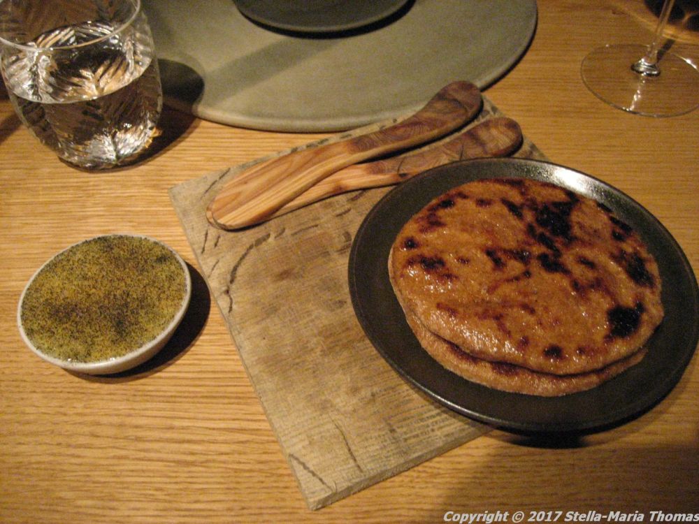 kadeau-roasted-bread-herb-butter-infused-with-cherry-wood-embers-017