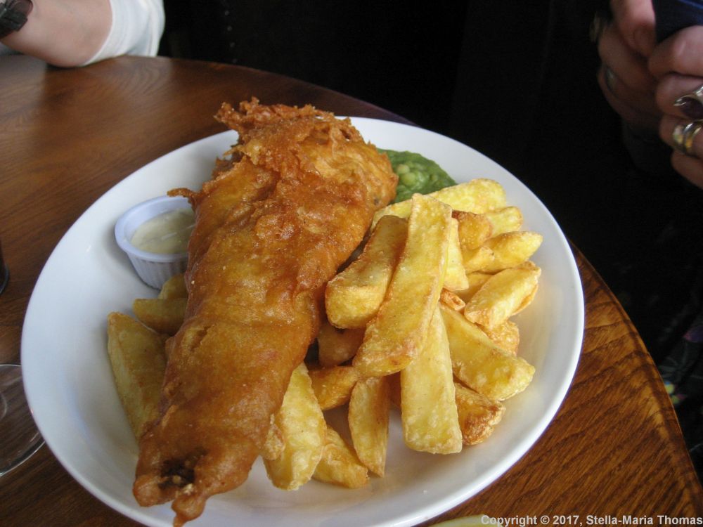 THE WHITE HORSE, FISH AND CHIPS 003