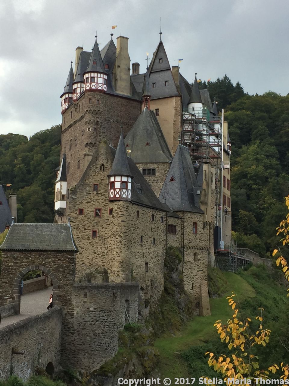 BURG ELTZ 012