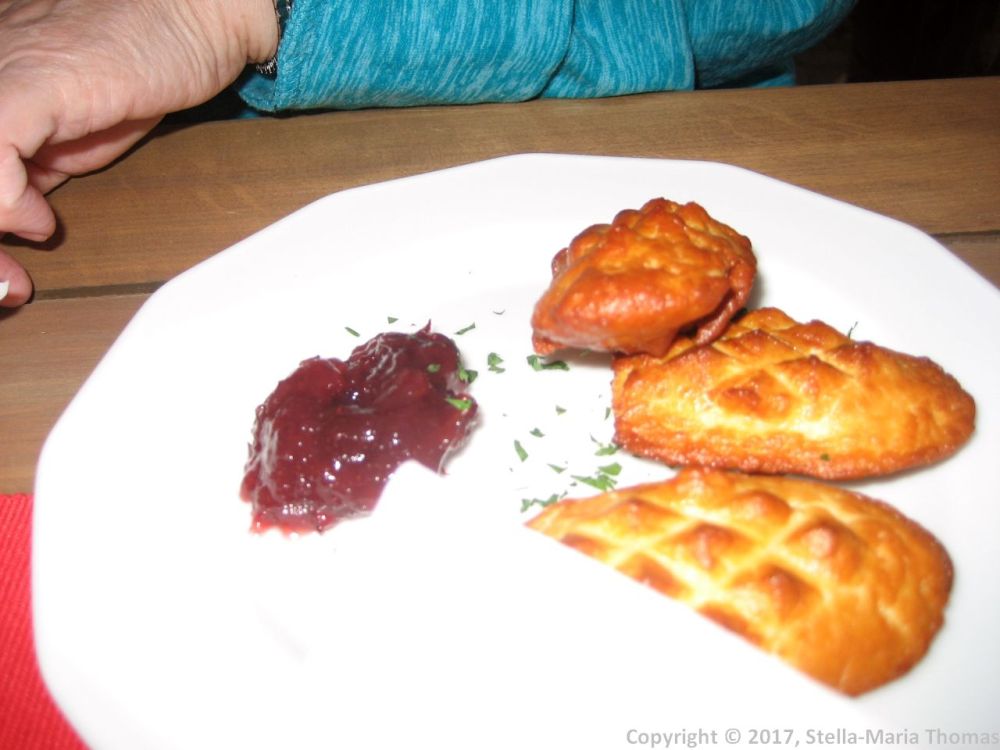DOBRZ KASZA NASZA, FRIED CHEESE FROM THE TATRAS, CRANBERRY SAUCE 006