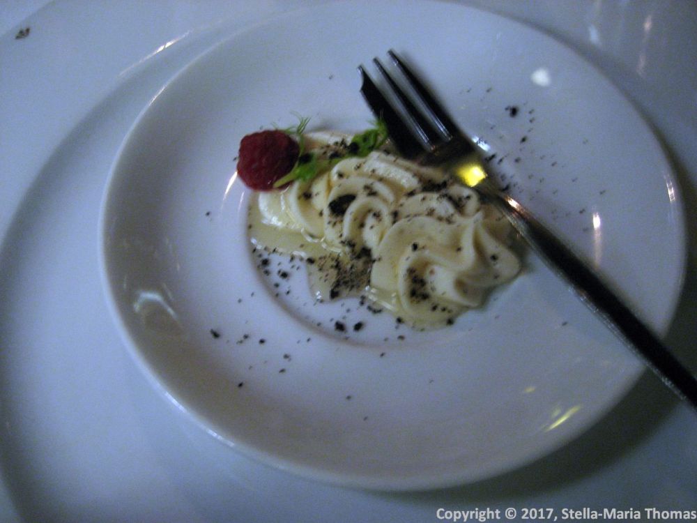 WENTZL, CHEESE MOUSSE AND HONEY 003