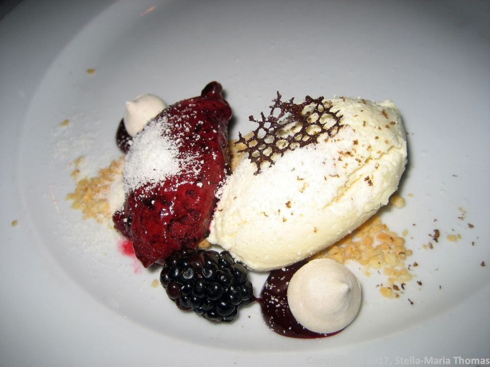 WENTZL, WHITE CHOCOLATE MOUSSE, BLACK TRUFFLE, CURRANT SAUCE, NUT CRUMB 019