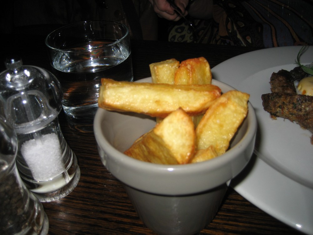 the-fox-and-hounds-fat-chips-006_37017880585_o