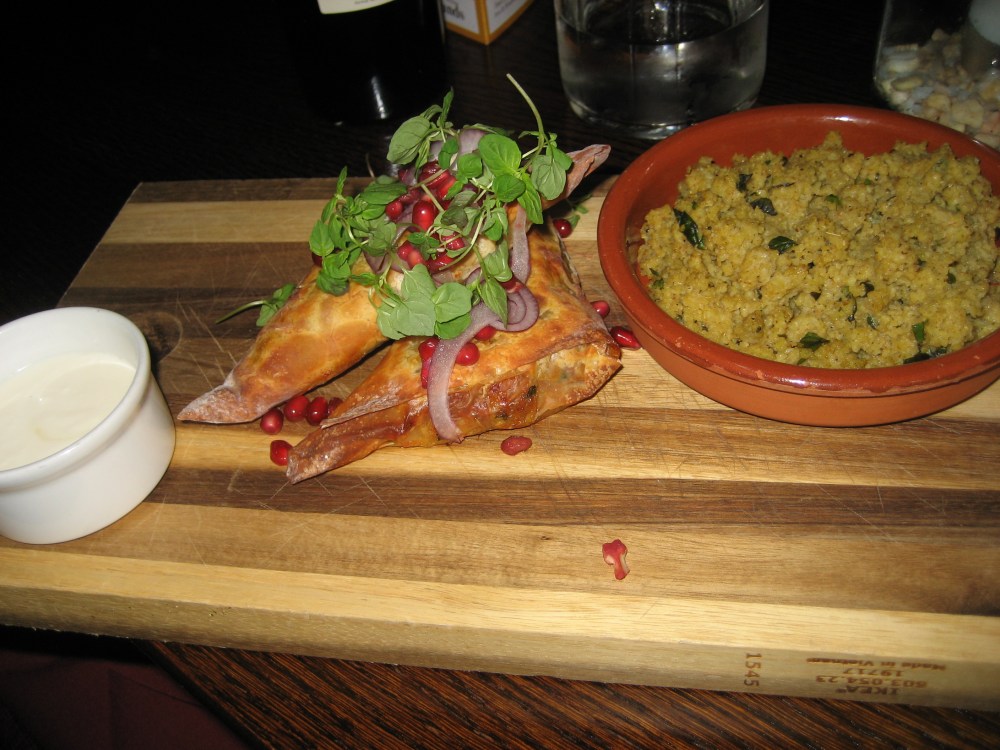 the-fox-and-hounds-harissa-spiced-lamb-feta-and-spinach-parcel-spiced-bulgur-wheat-pomegranate-salad-honey-yogurt-004_36620782310_o