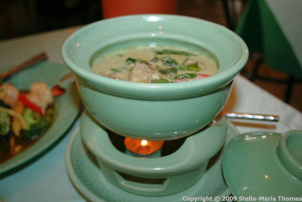 wang-kaew-jezus-eik-duck-curry-008_3619070110_o