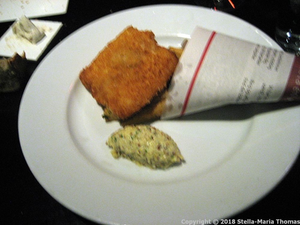 KODBYENS FISKEBAR, FISH AND CHIP (SLIGHTLY SMOKED COD, HAND-CUT POTATOES AND RAW REMOULADE) 007
