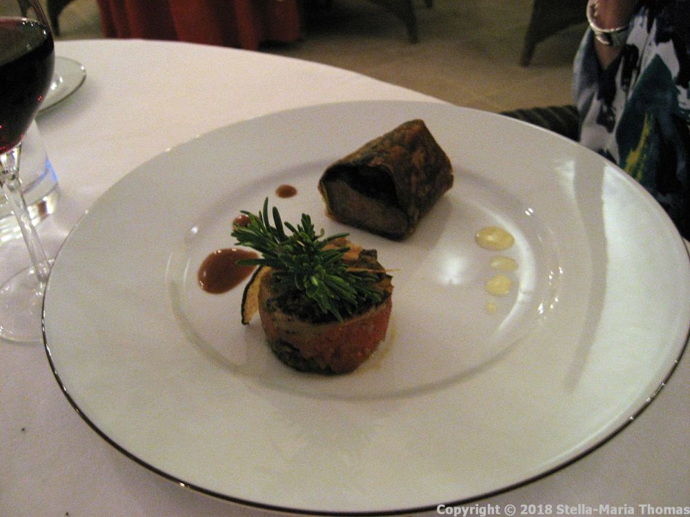 CHATEAU D'ETOGES, MENU GOURMANDE, CRISPY LAMB FILLET WITH HERBS, CONFIT AUBERGINE, TOMATO FONDUE 009