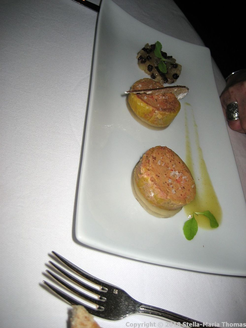 CHATEAU D'ETOGES, MENU GOURMANDE, FOIE GRAS TERRINE, PEAR AND GRAPES STEWED WITH HONEY 006