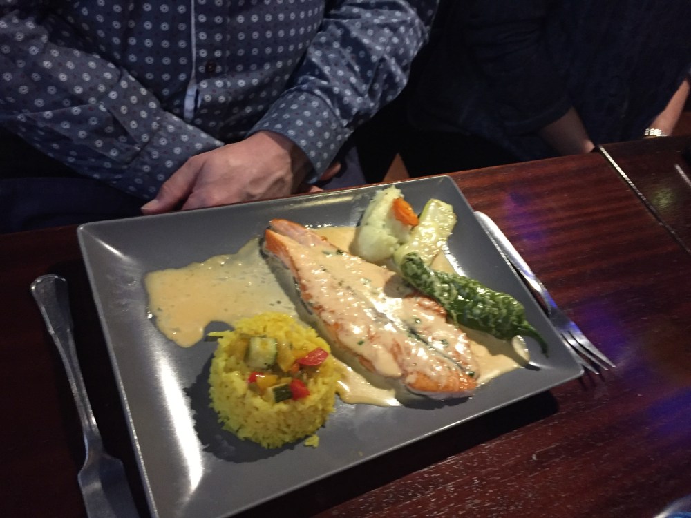 LE DAUPHIN, PAU, SALMON 007