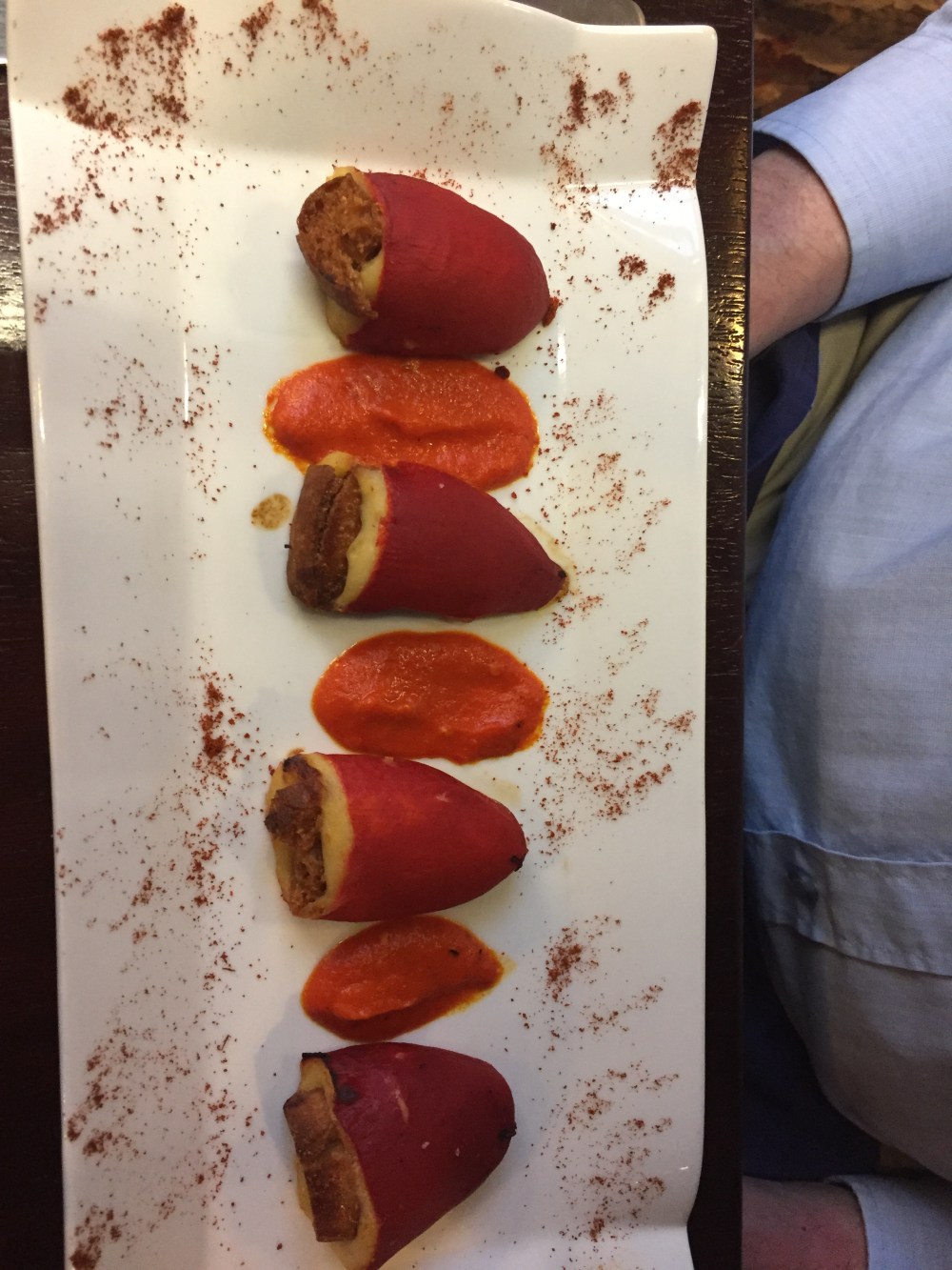 LE DAUPHIN, PAU, STUFFED PEPPERS 003